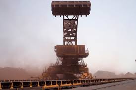 Minério de ferro em queda